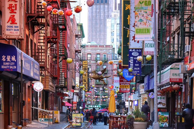 Private NEW YORK CITY Walking Tour - Enjoy NYC Like A Local - Grand Central, Rockefeller Center, and Fifth Avenue icons