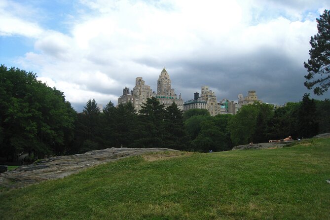 Private NYC Central Park 4 Hour Adventure Tour - The Alice in Wonderland sculpture