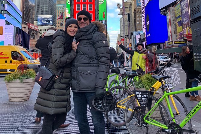 Private NYC Walking or Biking tour in German - Washington Square Park, Soho, and Tribeca
