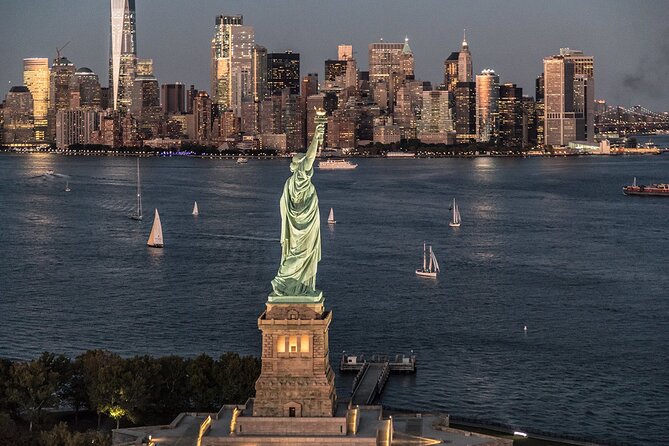 Private Romantic NYC Helicopter Scenic Charter with Champagne - Helicopter type, capacity, and comfort rules