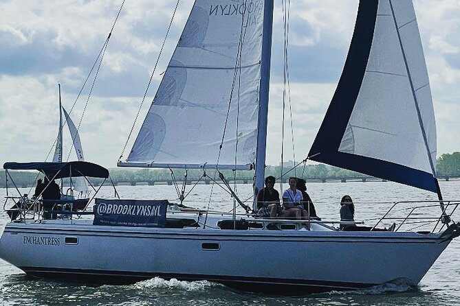 Private Sail New York with Brooklyn Sail (Reserve the entire boat) - The Statue of Liberty is the main event
