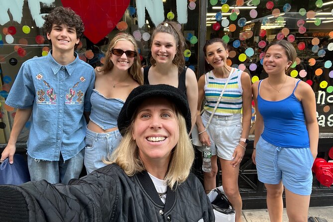 Private Secondhand Bargain Shopping & Styling Tour with a Personal Shopper - Four to six stores, with advice shaped around you