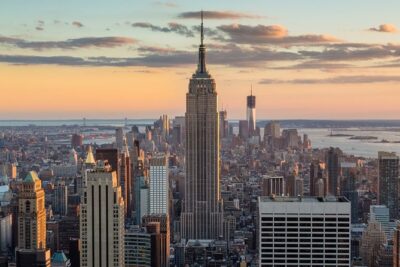 Private Transfer from LaGuardia Airport (LGA) to Manhattan
