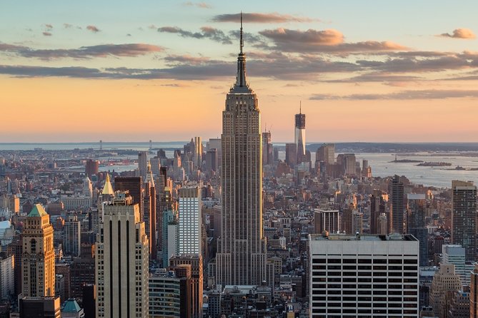 Private Transfer from LaGuardia Airport (LGA) to Manhattan - Choosing between a sedan, van, and minibus