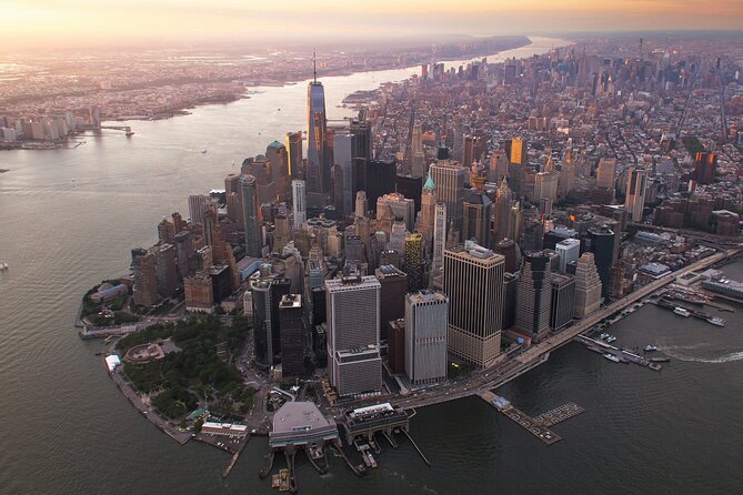 Private Transfer: JFK to Manhattan Transfer–105 Min Free Wait - Mobility and luggage: plan beyond the passenger count