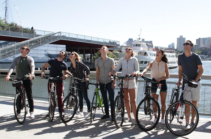 Scenic Manhattan Highlights Bike Tour (English or German) - The Hudson waterfront and the Intrepid Museum
