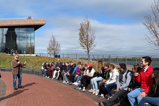 Secrets of the Statue of Liberty and Ellis Island Guided Tour - Guide quality and group size
