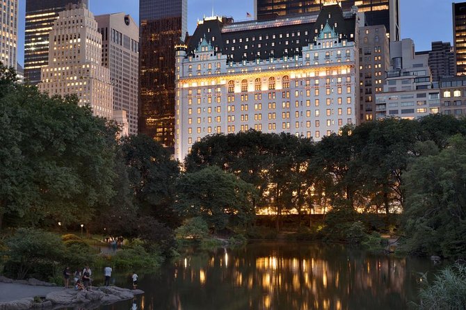 See It All New York City Walking and Boat Guided Tour - Lower Manhattan changes the mood
