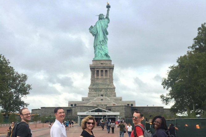 Small-Group Downtown, 911 Memorial, Wall Street Tour - Bowling Green and Federal Hall