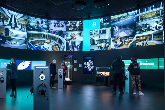 SPYSCAPE Museum and Experience - Surveillance and the laser challenge