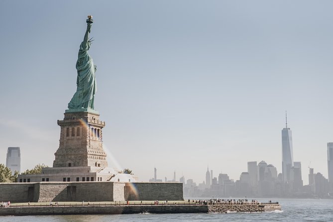 Statue of Liberty and Ellis Island Guided Tour with Ferry - Choosing between the two-hour and four-hour versions