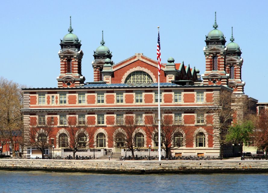 Statue of Liberty & Ellis Island - Guided Tour 8ppl Max - Key points to know before booking