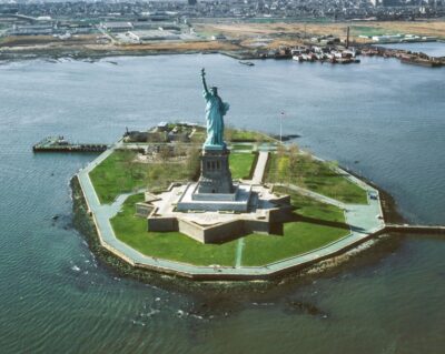 Statue of Liberty & Ellis Island – Guided Tour 8ppl Max
