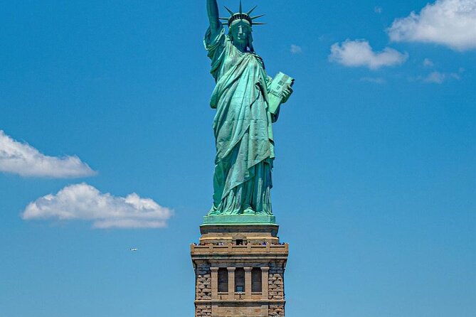 Statue Of Liberty & Ellis Island Skip The Queue Audio Guide Tour - Key points to know before booking