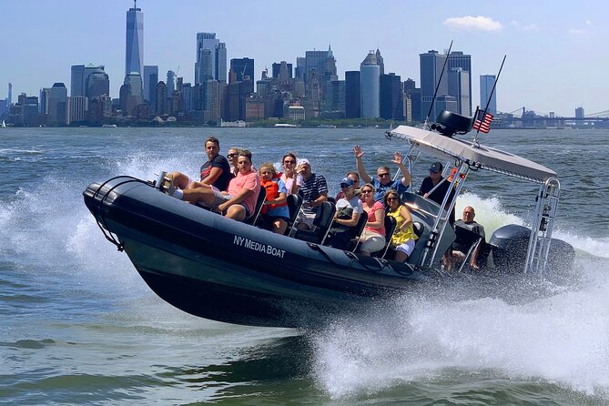 Statue of Liberty Speedboat Tour - from Chelsea Piers - One World Trade Center from the river