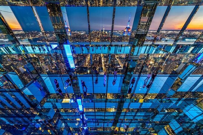 SUMMIT One Vanderbilt Skip-the-Line VIP Guided Private Tour - Mirror rooms and photo-friendly spaces