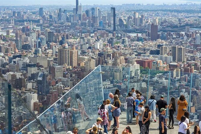 The Edge Observation Deck and 3hr Manhattan Walking Tour - Wall Street gives you a brisk start