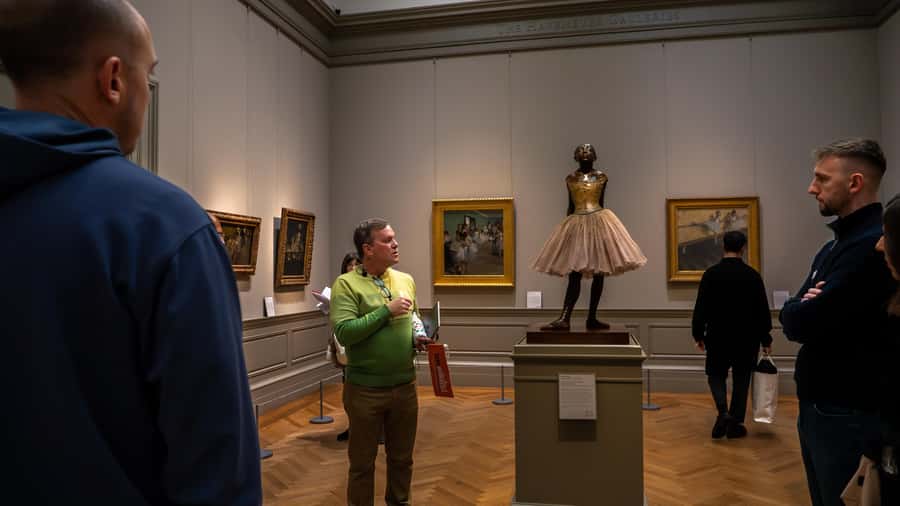 The Met Museum Guided Tour with Skip-the-Line Entry - Walking, bags, and practical limits