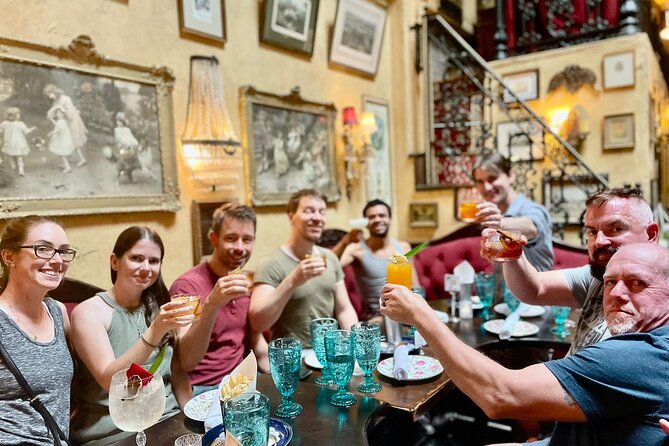 The Secret Speakeasies and History Experience! - The guides make or break the evening