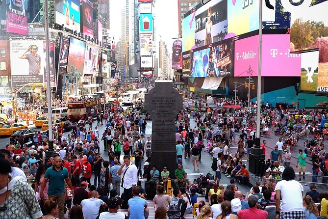 The Secrets of 42nd Street Private Tour - The UN Building and the finish near Grand Central