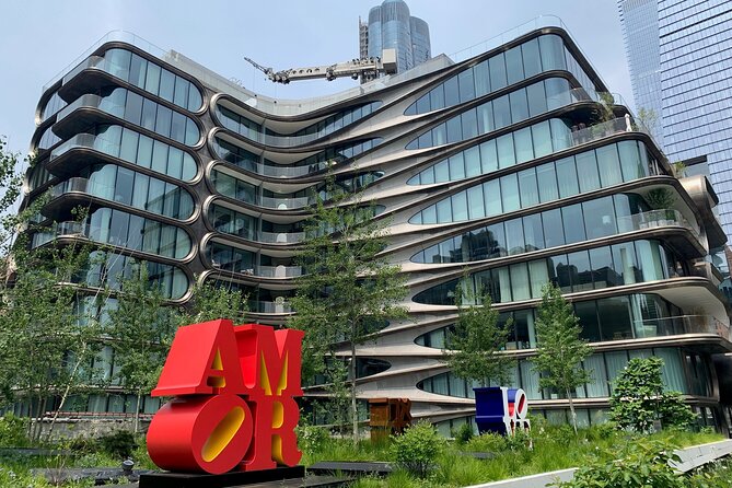 The Story of the High Line Elevated Park and Hudson Yards - A block-by-block look at art and architecture