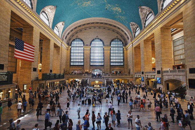 The Superhero Walking Tour of New York - The New York Public Library and the Daily Planet