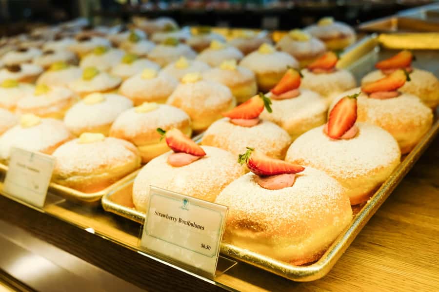 Times Square Donut Adventure by Underground Donut Tour - The city stories between each bite