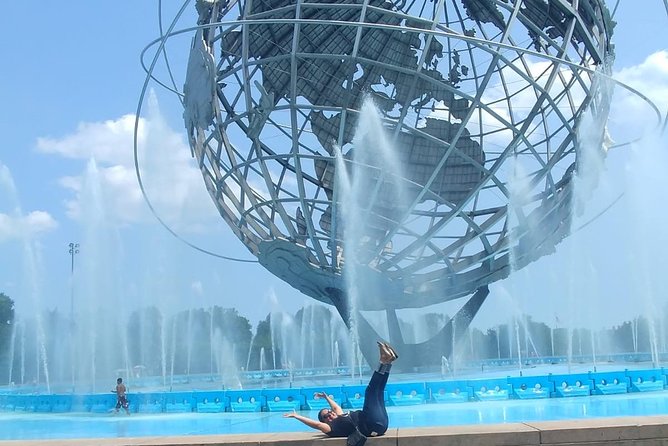 Tour Contrasts NY - Queens: crossing the Whitestone Bridge to Flushing Meadows
