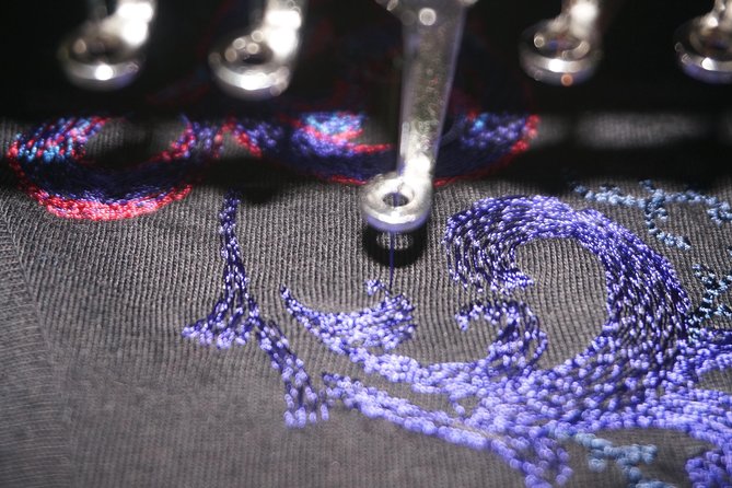 Tour Fashion Factory & Create a souvenir - Designing your embroidered souvenir
