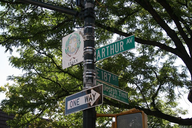Tour of Contrasts in Italian - Arthur Avenue, the Bronx’s Italian food quarter