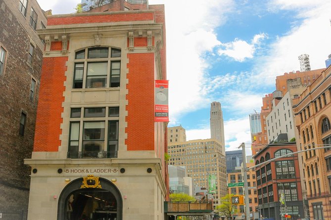 Tribeca Architecture And History Walking Tour - A guide who connects buildings to everyday New York