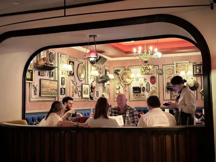 Ultimate Nightlife Group Tour NYC - The first stop: a classic local bar or pub