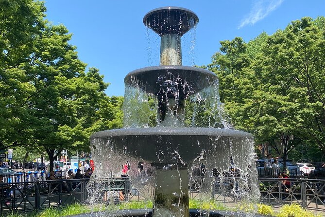 Village Nights: Greenwich Village Food & History Walk - Why this Greenwich Village walk feels different