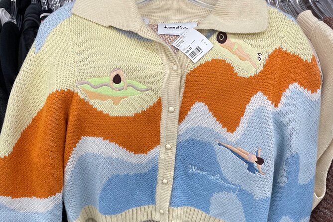 Vintage + Secondhand Shopping Walking Tour through Brooklyn, NYC - Finishing in Greenpoint