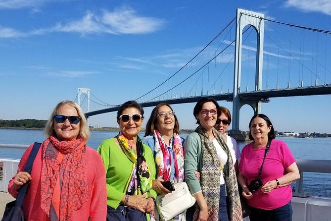 VIP contrasts (We visited Harlem, Bronx, Queens, Brooklyn and Manhattan) - Brooklyn, Orthodox Jewish life, and DUMBO