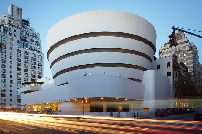 Visit The Guggenheim Museum & 3h Manhattan Walking Tour - Meeting point, group size, and cancellation terms