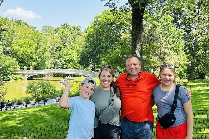 Walking Tour of Central Park’s Highlights - Meeting the guide near the Sherman Monument