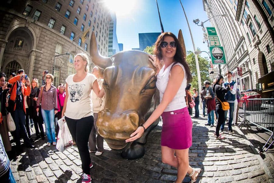 Wall Street, Financial District Walking Tour Lower Manhattan - Starting with the Charging Bull and Castle Clinton