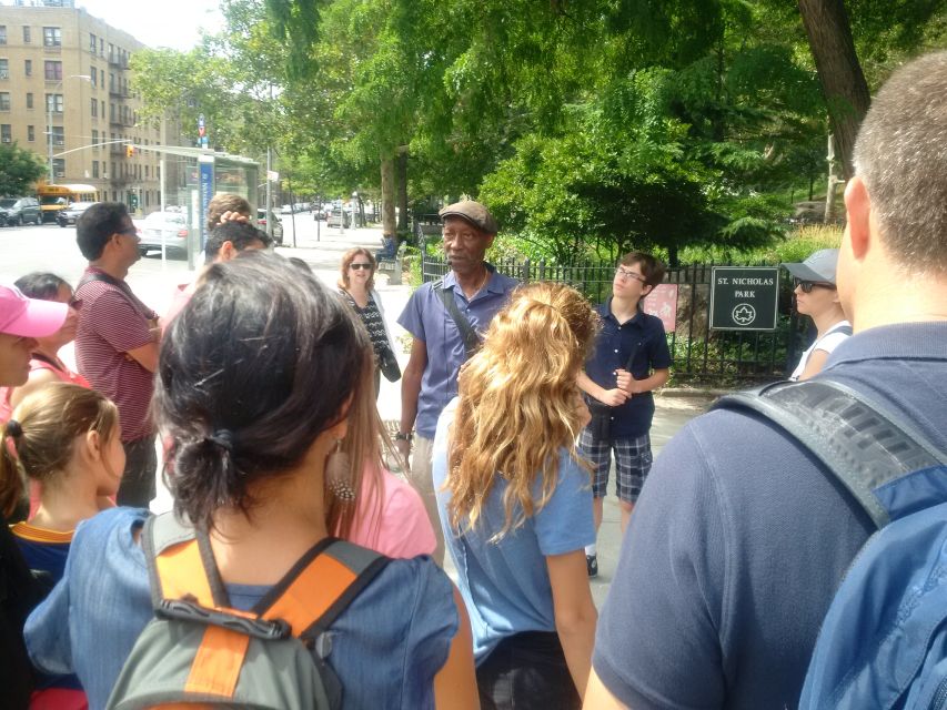 West Harlem: Gospel Church Service and Sunday Walking Tour - West Harlem on foot, from brownstones to local stories
