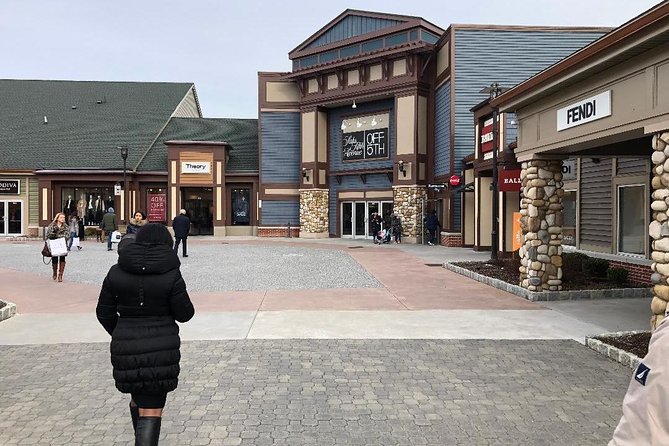 Woodbury Common Premium Outlet Shopping Private Day Trip by SUV from NYC - What This Trip Is, and What It Is Not